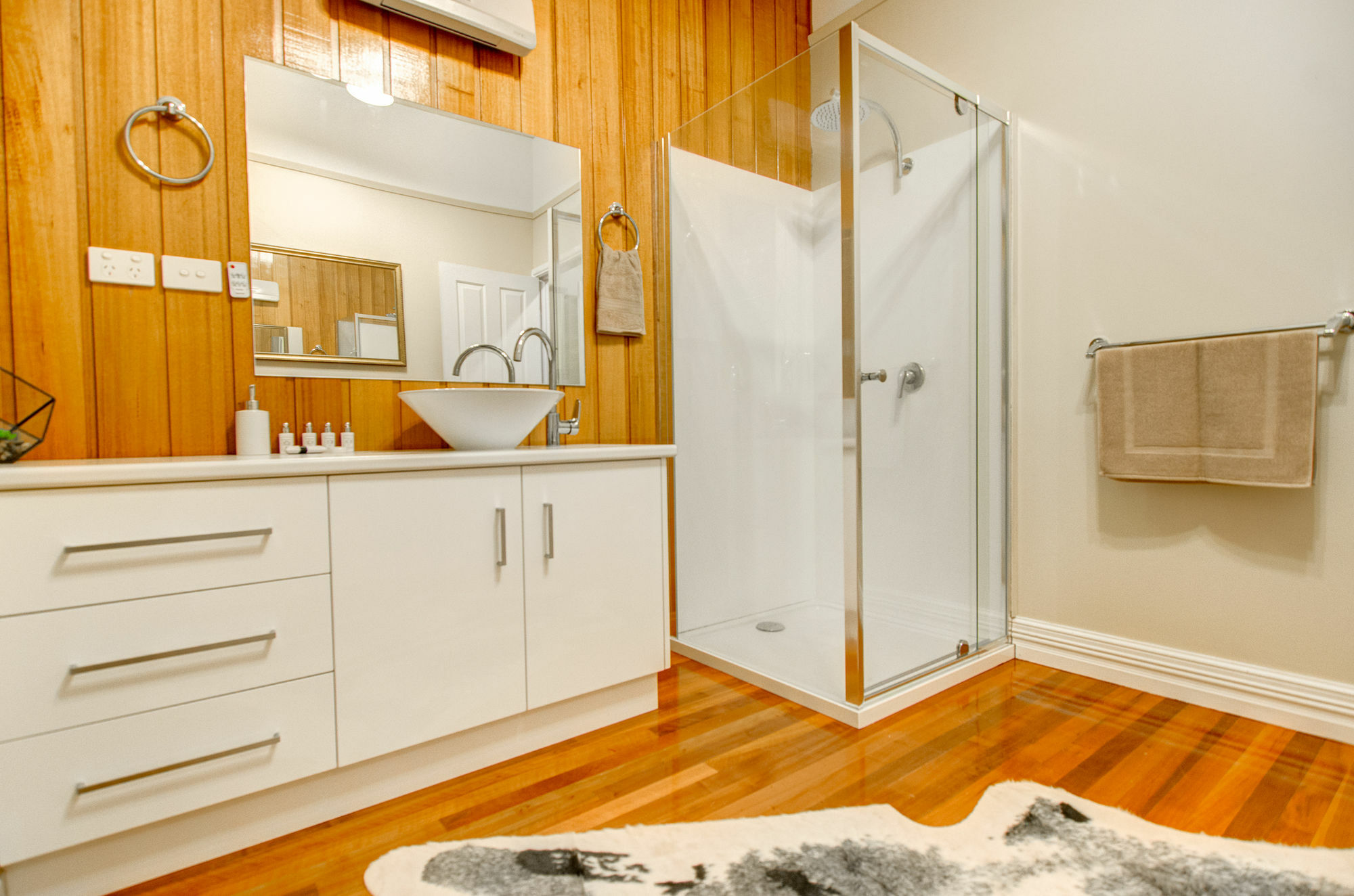 לונסטון Ashcroft Apartment מראה חיצוני תמונה